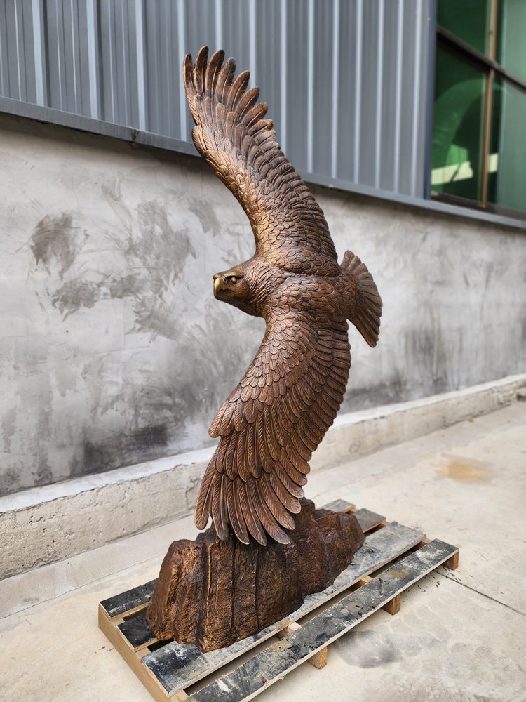 large bronze eagle statue -2