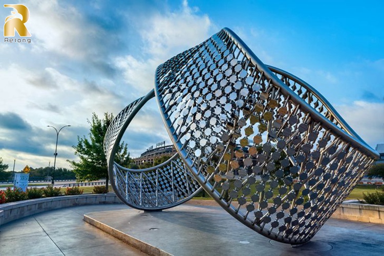 large metal sculptures for outdoors