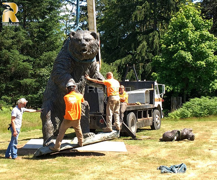 life size bronze bear statue