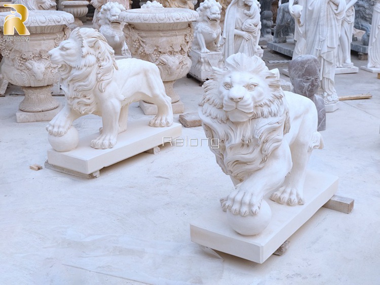 lion statue for home entrance