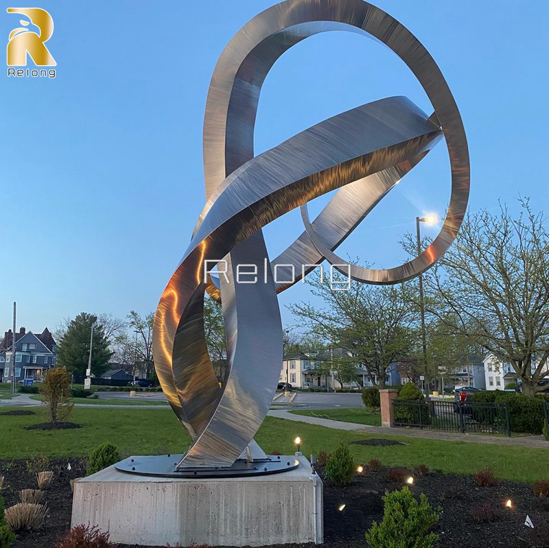 outdoor abstract metal sculpture