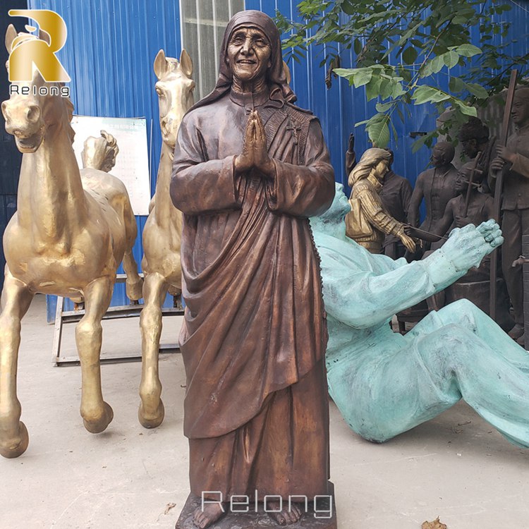 outdoor mother teresa garden statue