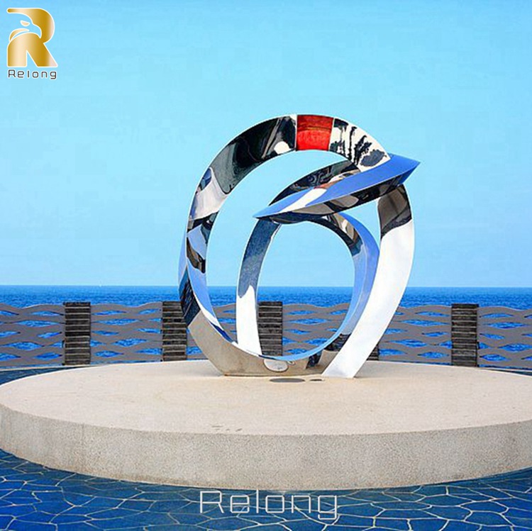 outdoor steel sculpture