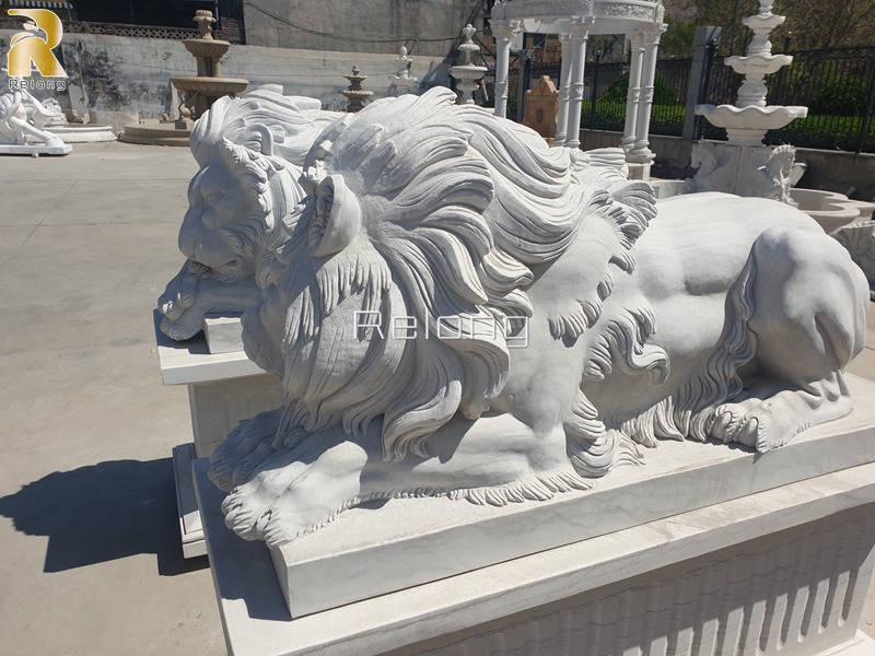 detailed marble lion statues