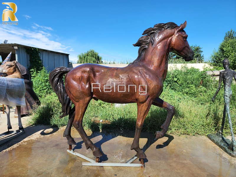 outdoor large bronze horse statue