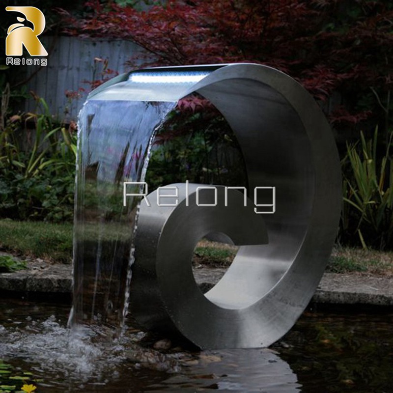 Modern-Western-Style-Metal-Water-Fountain-Garden-Sculpture