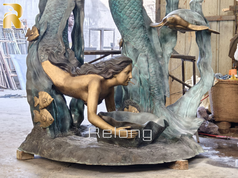 outdoor bronze mermaid water fountain (3)