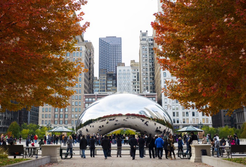 Giant Cloud Gate Sculpture in Chicago, Illinois