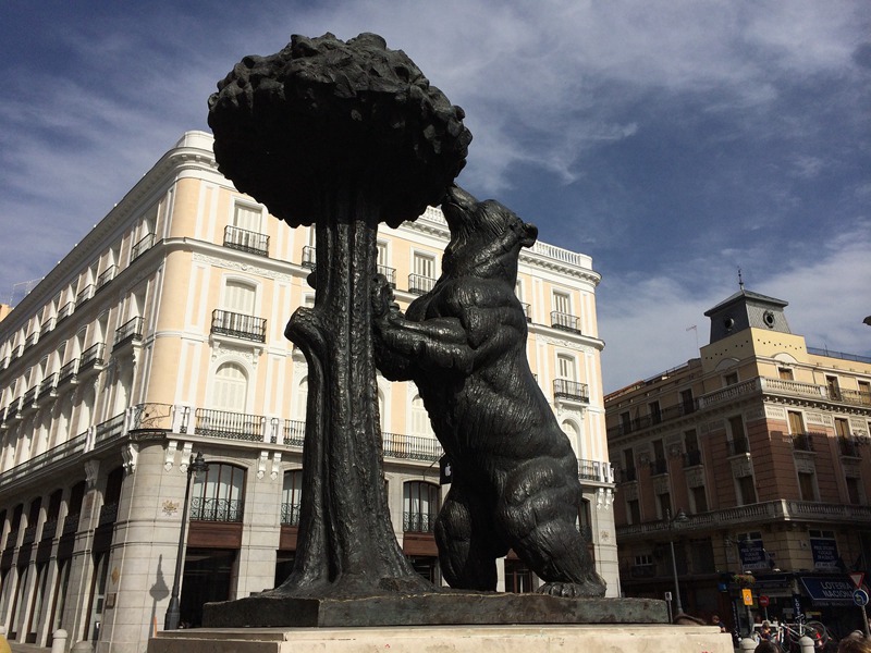 bronze The Statue of the Bear and the Strawberry Tree in Madrid, Spain