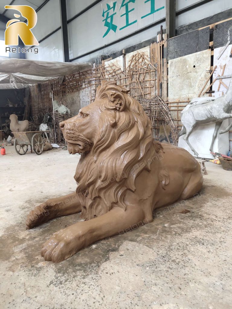 bronze lion statue clay model (2)