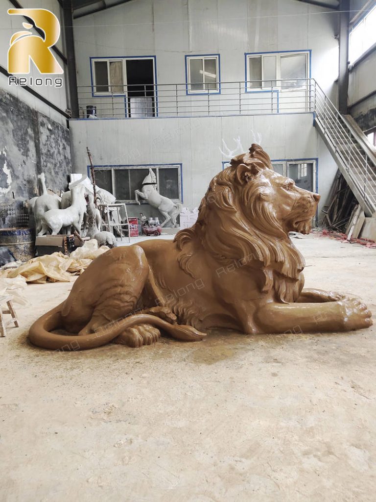 bronze lion statue clay model (3)