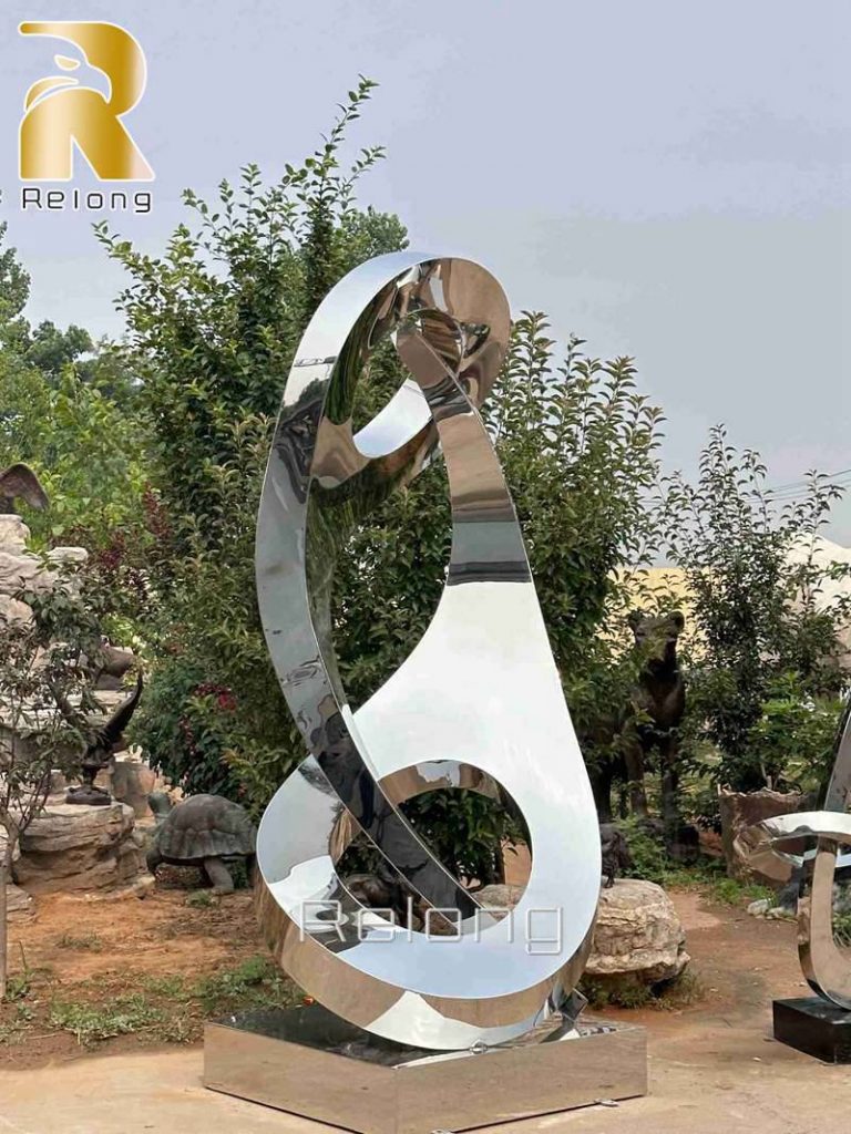 mirror polished stainless steel outdoor sculpture