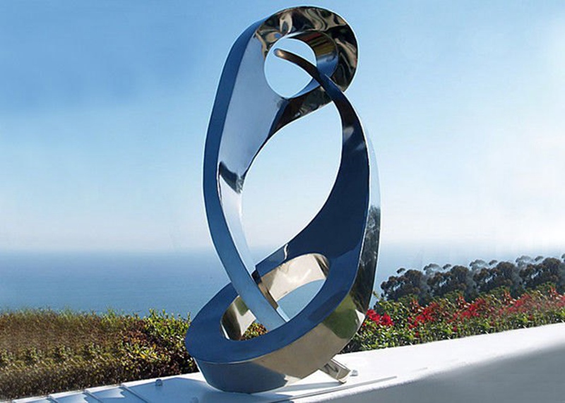 mirror polished stainless steel sculpture