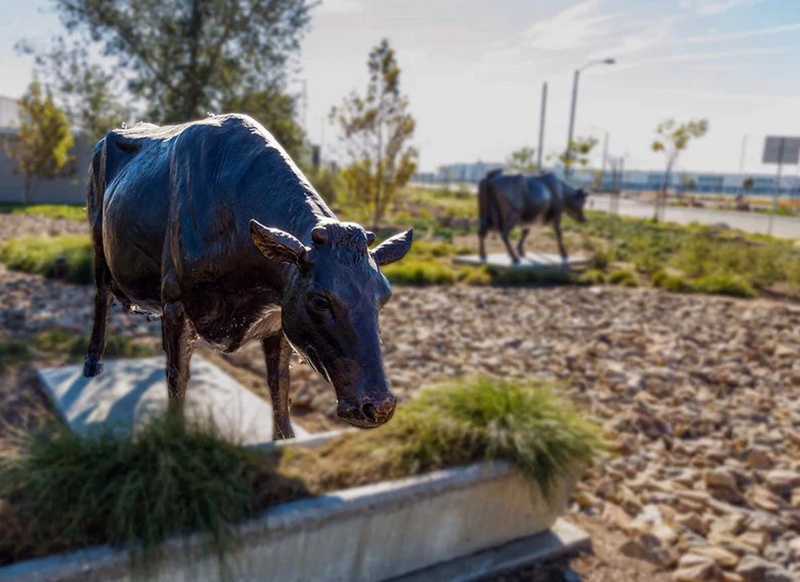 modern bull sculpture yard decor