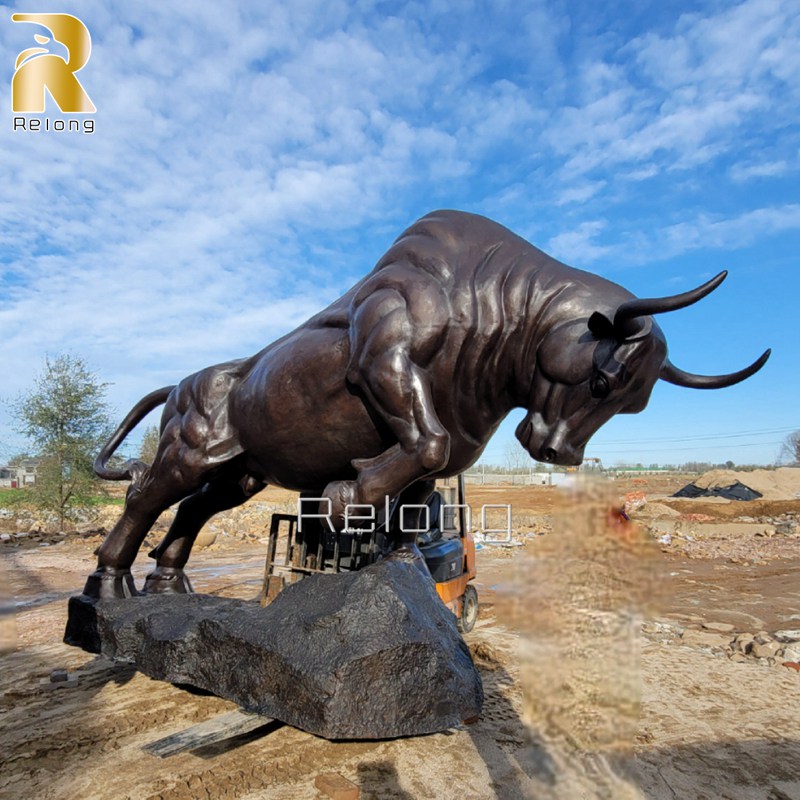 outdoor large bull sculpture