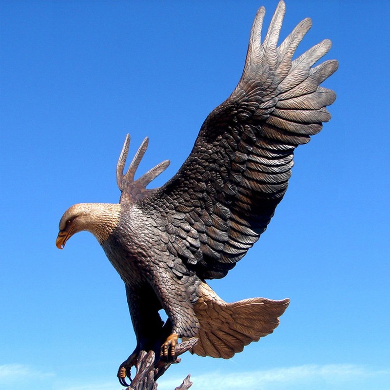 outdoor metal bronze eagle sculpture