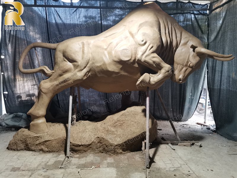 realistic large clay model of bronze bull sculpture