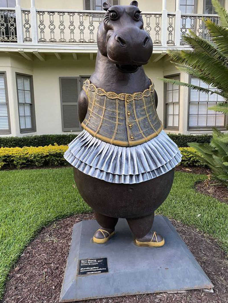 bronze hippo ballerina sculpture for outdoor decor (6)