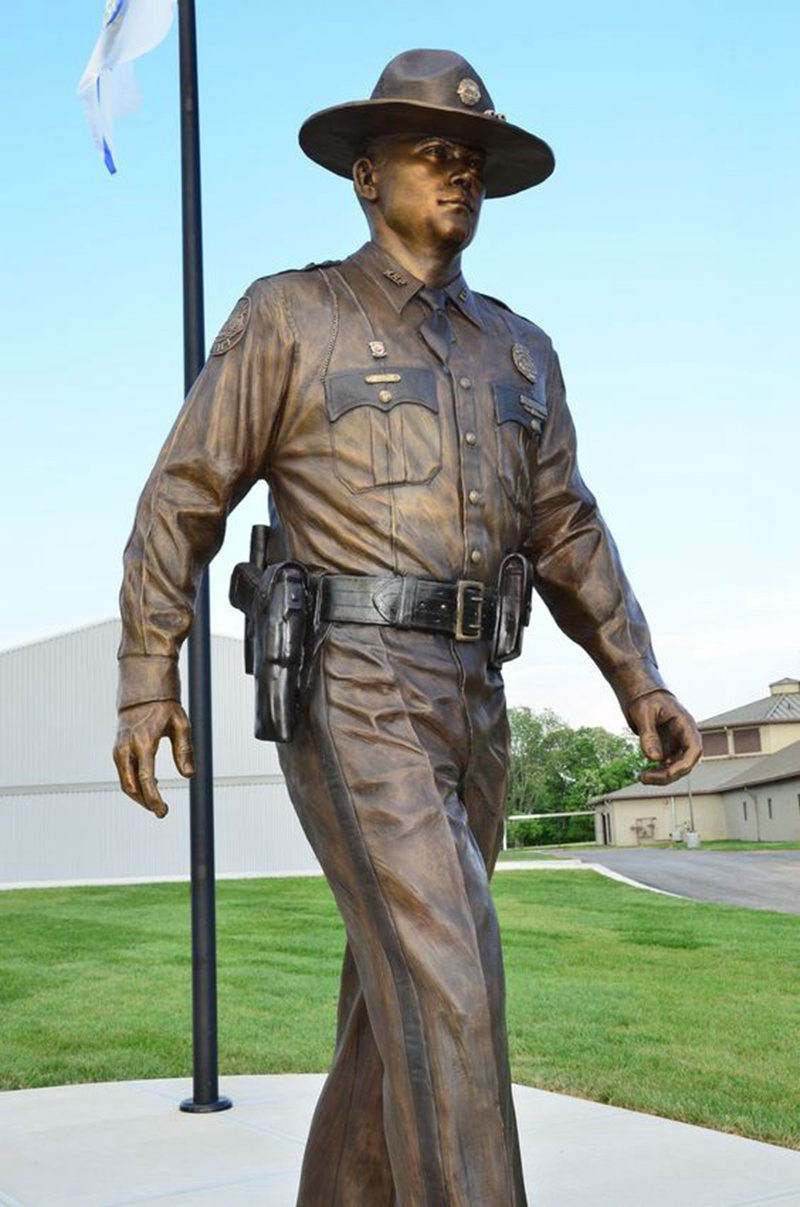 high quality bronze police memorial statue