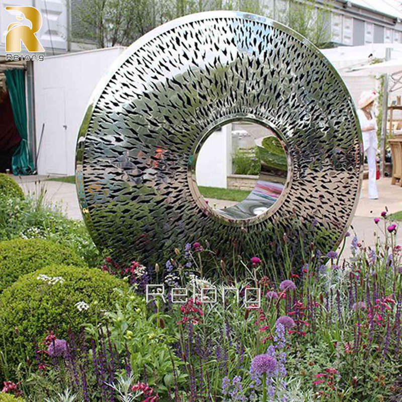 contemporary outdoor sculptures