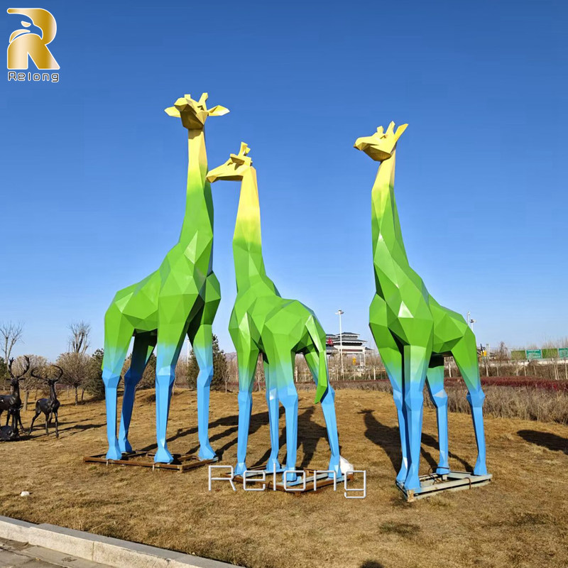 large metal giraffe sculptures