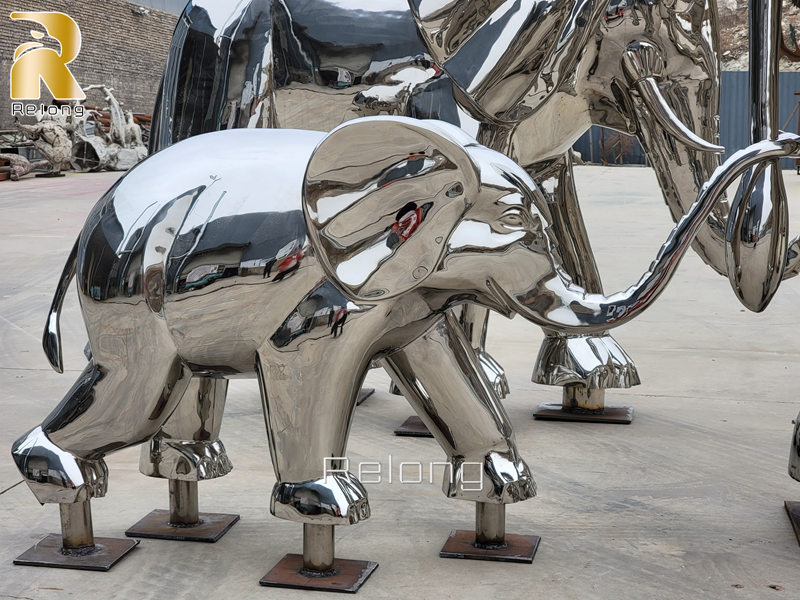 mirror polished stainless steel elephant sculpture