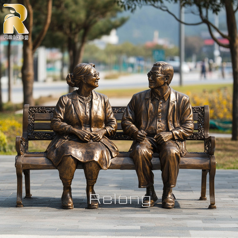 life size bronze couple sculpture for outdoor decor